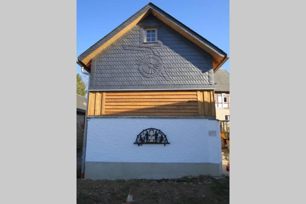 Mothsgut - Moderne Ferienwohnung Auf Dem Bauernhof Im Erzgebirge Oelsnitz  Buitenkant foto